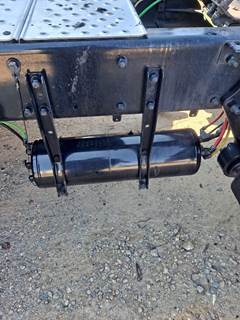 Freightliner Cascadia 125 Left Air Tank