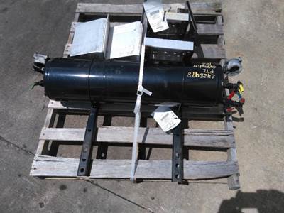 Freightliner Cascadia 125 Left Air Tank for a Freightliner CASCADIA 125 2018UP