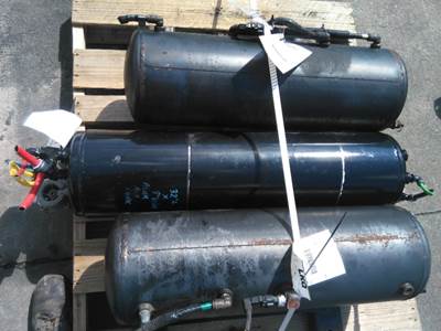 Freightliner Cascadia 125 Air Tank for a Freightliner CASCADIA 125 2018UP