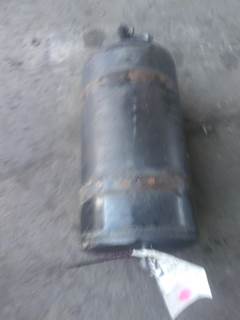 Freightliner Cascadia 125 Air Tank