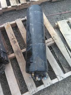 Freightliner Cascadia 125 Air Tank