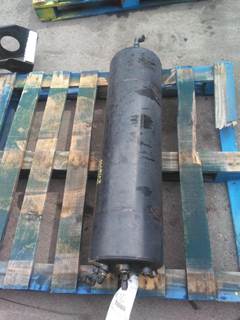 Freightliner Cascadia 125 Left Air Tank