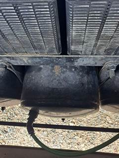 Freightliner Cascadia 125 Air Tank