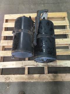 Freightliner Cascadia 125 Air Tank