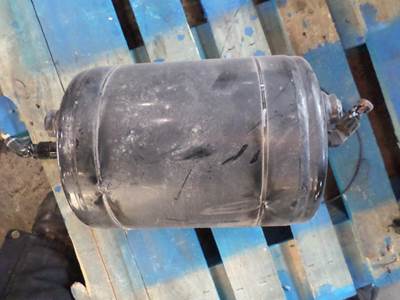 Freightliner Cascadia 125 Air Tank