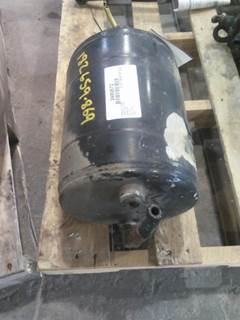 Freightliner Cascadia 125 Air Tank