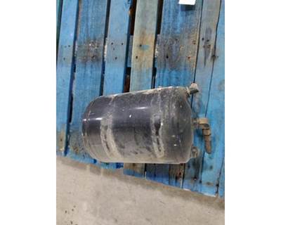 Freightliner Cascadia 125 Air Tank