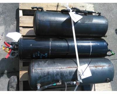 Freightliner Cascadia 125 Air Tank for a Freightliner CASCADIA 125 2018UP