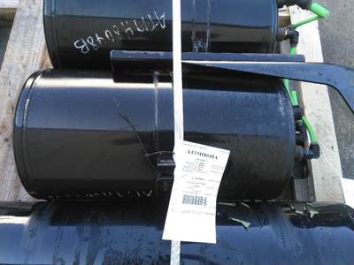 Freightliner Cascadia 126 Air Tank