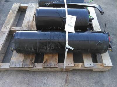 Freightliner Cascadia 126 Air Tank