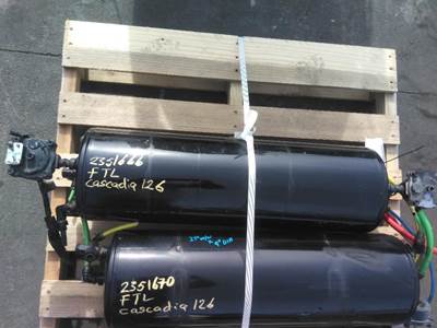Freightliner Cascadia 126 Left Air Tank