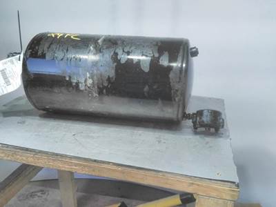 Freightliner Cascadia 126 Left Air Tank