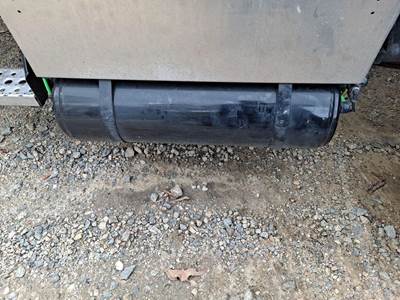 Freightliner Cascadia 126 Air Tank