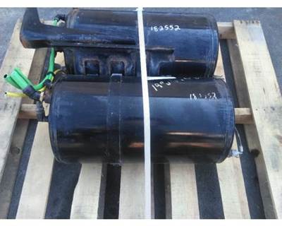 Freightliner Cascadia 126 Air Tank