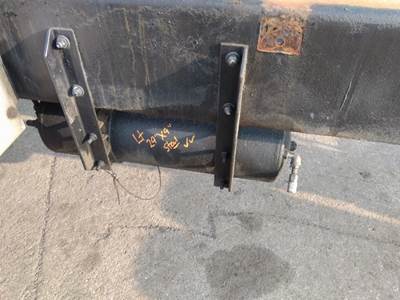 Freightliner FL70 Left Air Tank