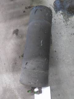 Freightliner FLD132 Classic XL Air Tank