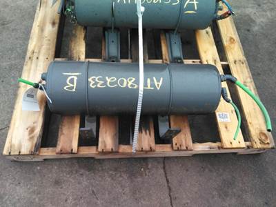 Freightliner M2 106 Air Tank