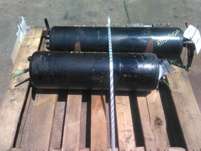 Freightliner M2 106 Air Tank