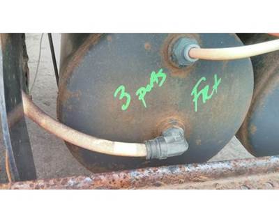 International 8600 Left Air Tank