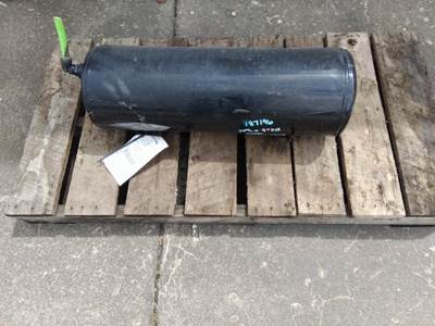 International LT Air Tank