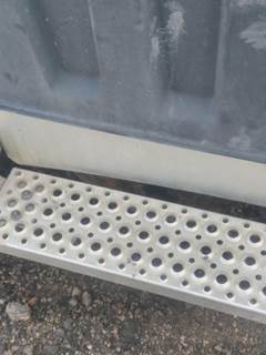 International LT Air Tank