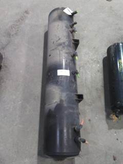 International LT Air Tank