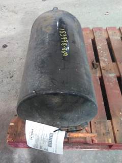 International LT Air Tank