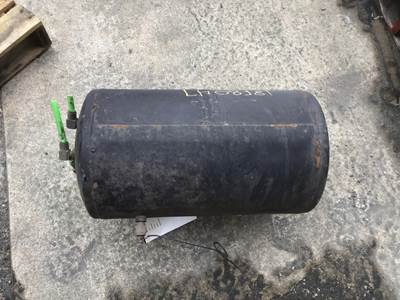 Isuzu FTR Air Tank