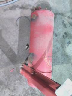 Kenworth T680 Left Air Tank