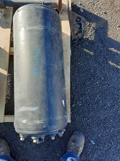 Kenworth T680 Air Tank
