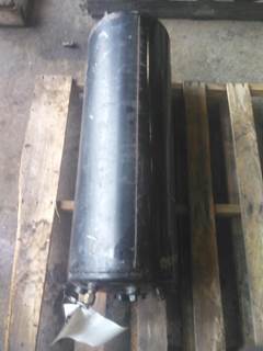 Kenworth T680 Left Air Tank