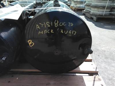 Mack Pinnacle CXU613 Air Tank for a Mack CXU613