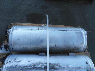 Mack Pinnacle CXU613 Left Air Tank for a Mack CXU613