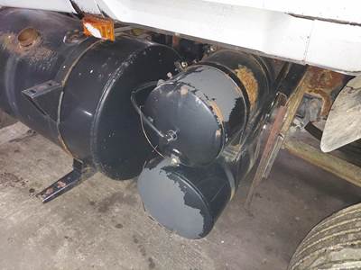 Mack Vision CX612 Right Air Tank for a Mack CX612
