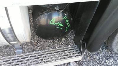Mack Vision CXN612 Right Air Tank for a Mack CXN612