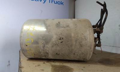 Mack Vision CXN613 Right Air Tank for a Mack CXN613