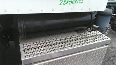 Peterbilt 335 Left Air Tank