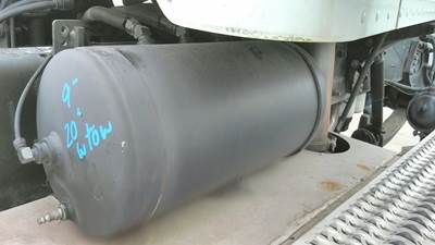 Peterbilt 384 Right Air Tank