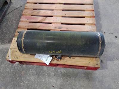 Peterbilt 387 Air Tank