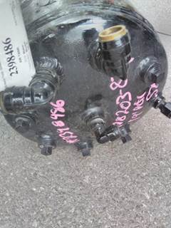 Peterbilt 579 Air Tank
