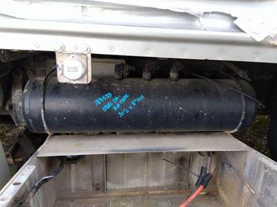 Peterbilt 579 Left Air Tank