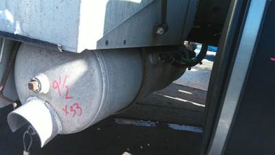 Peterbilt 579 Left Air Tank