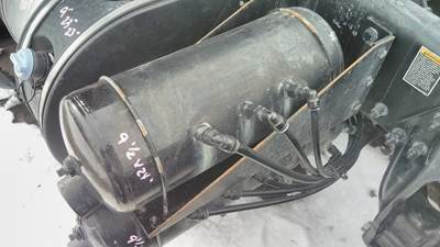Peterbilt 579 Left Air Tank