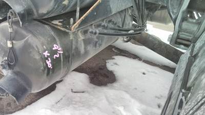 Peterbilt 579 Left Air Tank