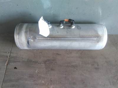 Peterbilt 579 Right Air Tank