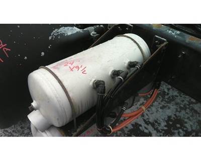 Peterbilt 579 Right Air Tank