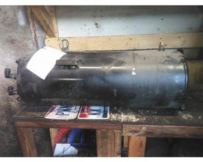 Peterbilt 579 Air Tank
