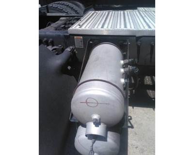 Peterbilt 579 Air Tank