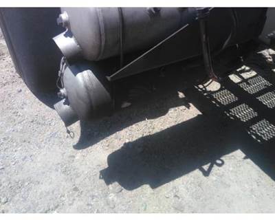 Peterbilt 579 Air Tank