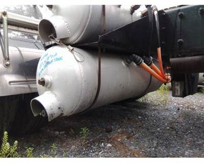 Peterbilt 579 Air Tank